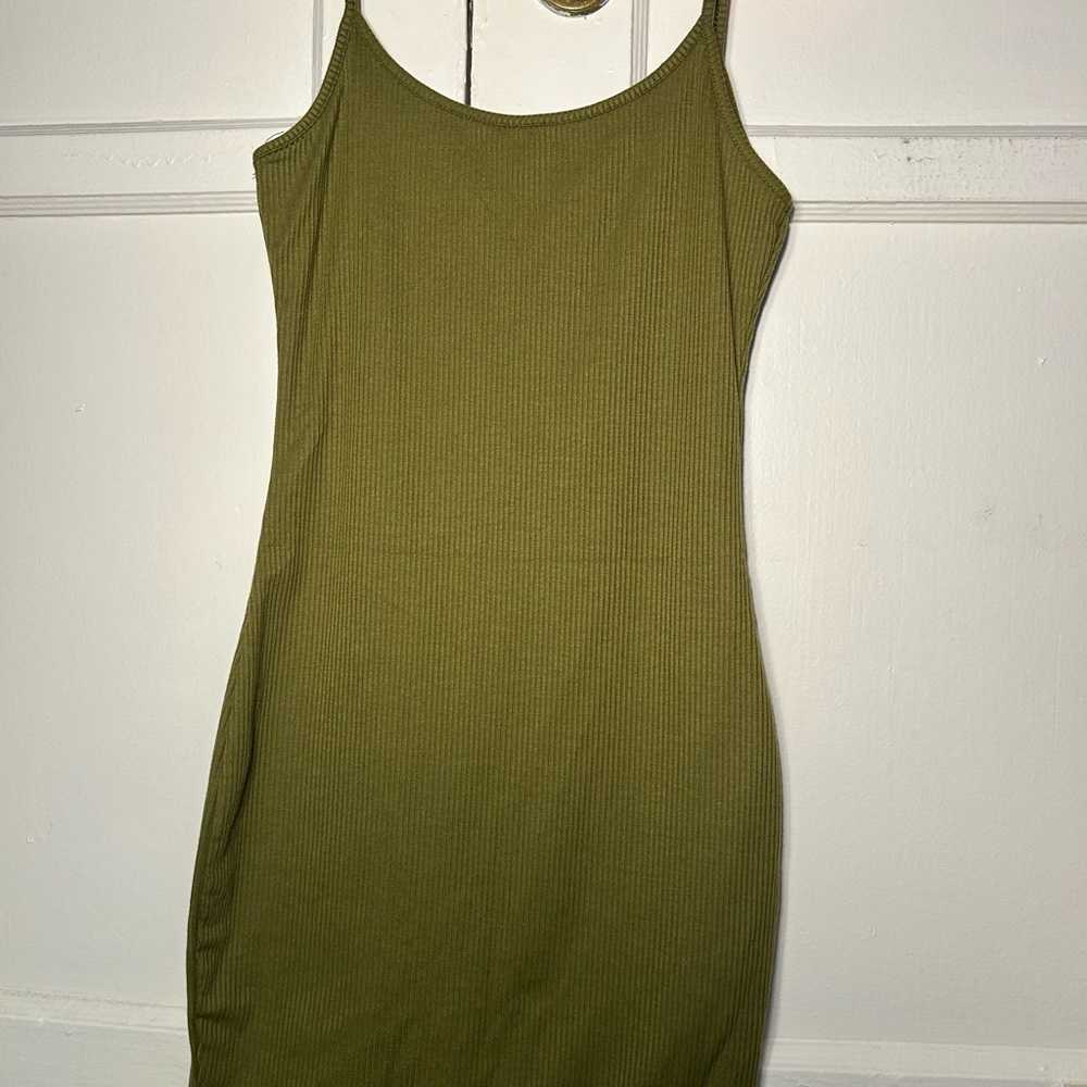 Olive Green Ribbed Dress
Good condition 
Worn one time